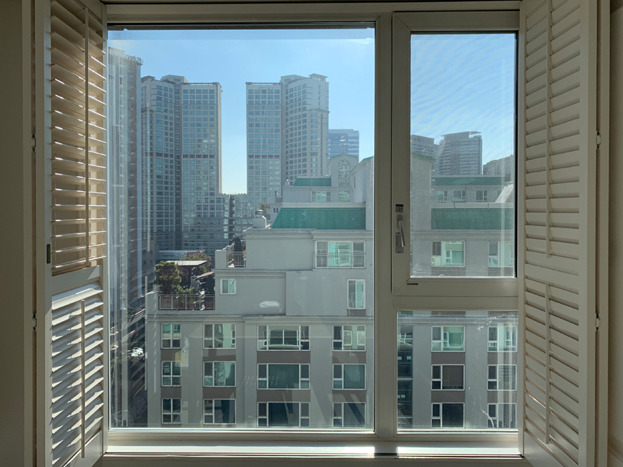 동양파라곤 아파트 베란다창 단열필름 시공